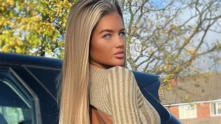 
Mia Woodhall: Inside The Personal Life of the British Model 