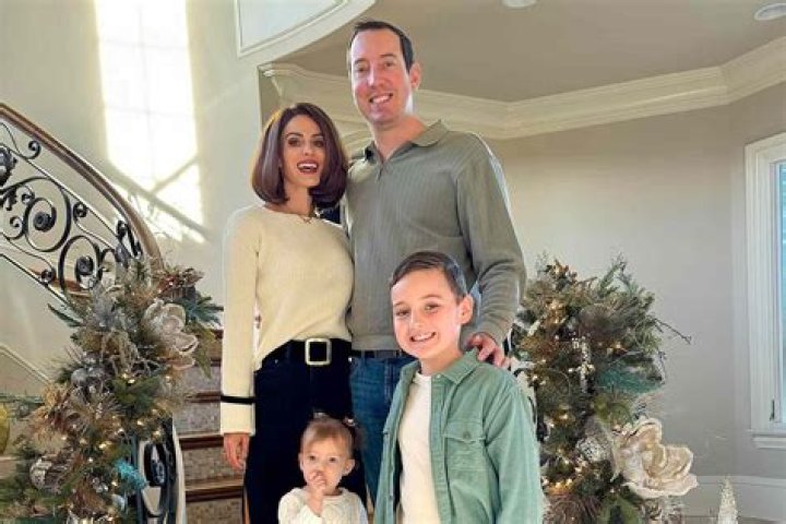 
Noreen Bush Cause of Death, Age, Wiki, Family, Biography, Cedar Rapids Superintendent 